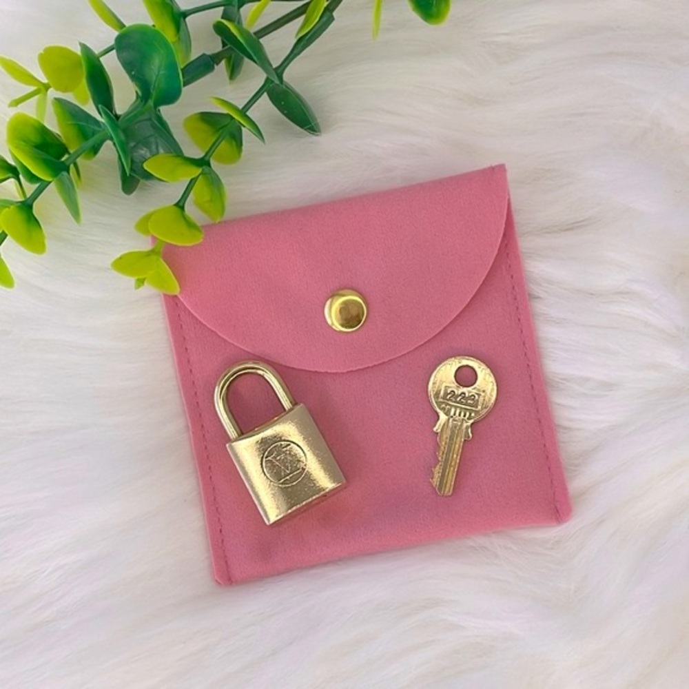 Louis Vuitton Padlock and Key #223